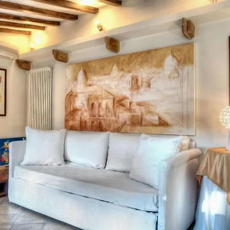 Luxury Trastevere 4* Rome