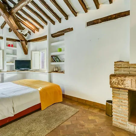 Luxury Trastevere 4* Rome