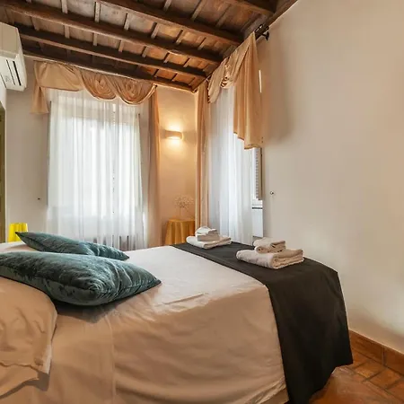 Guest house Luxury Trastevere 4*